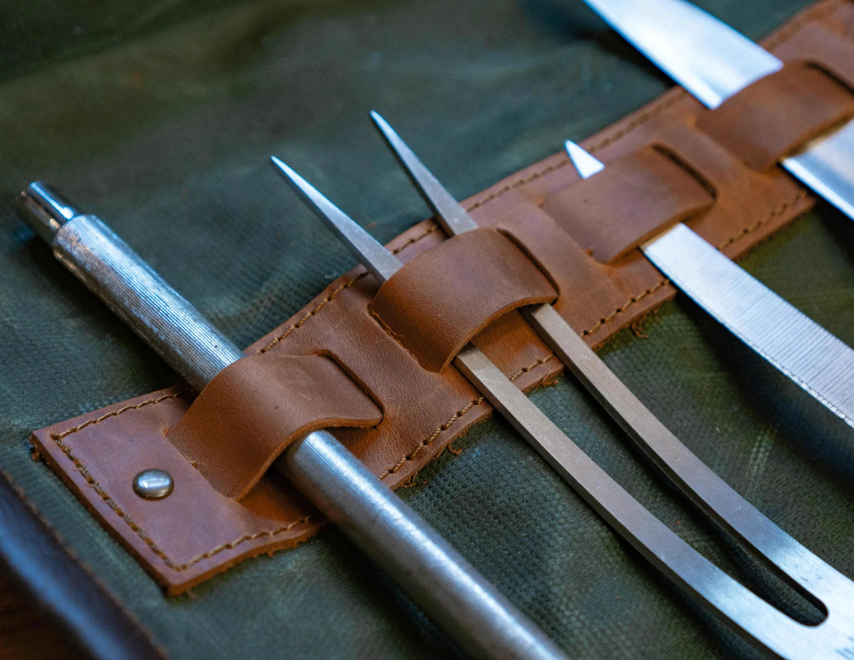 Chefs Knife Roll with Initials | Waxed Canvas | Shoulder Leather Strap