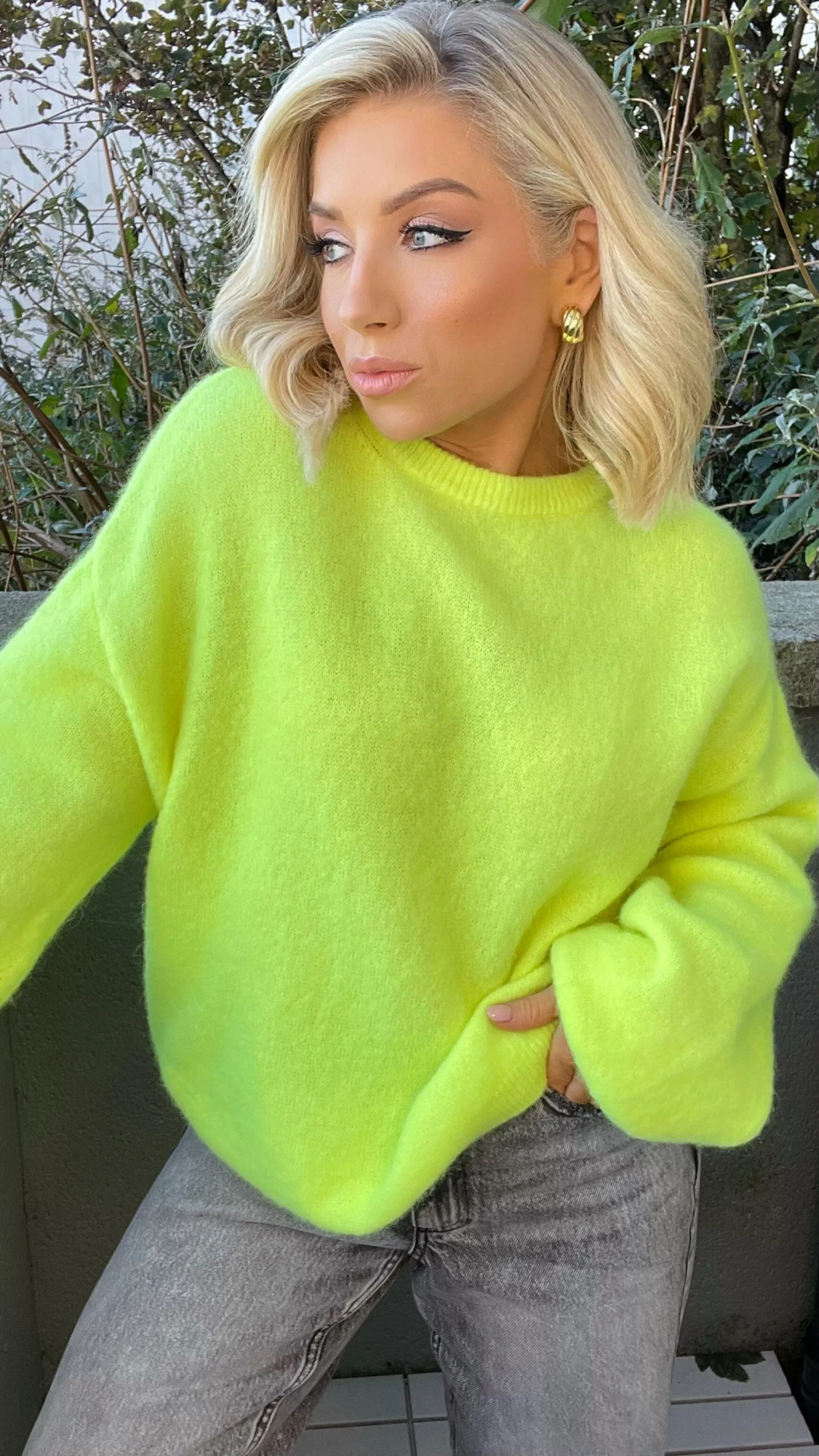 LOLLIE BABY ALPACA SWEATER - NEON YELLOW