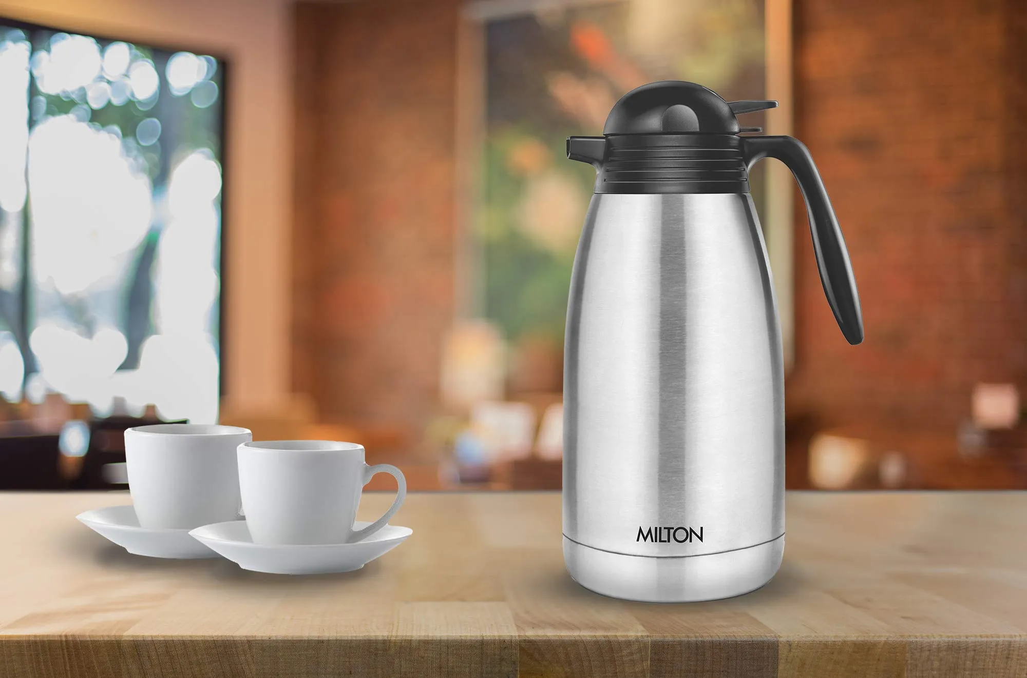 MILTON Thermosteel Carafe 1500 ml - Steel Plain & Milton Thermosteel Carafe for 24 Hours Hot or Cold, 2000 ml (Silver)