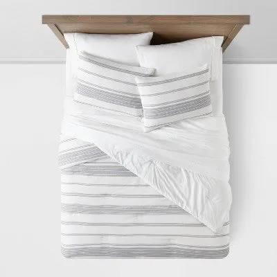 Open Box - Full/Queen Cotton Stripe Comforter & Sham Set White/Navy - Threshold