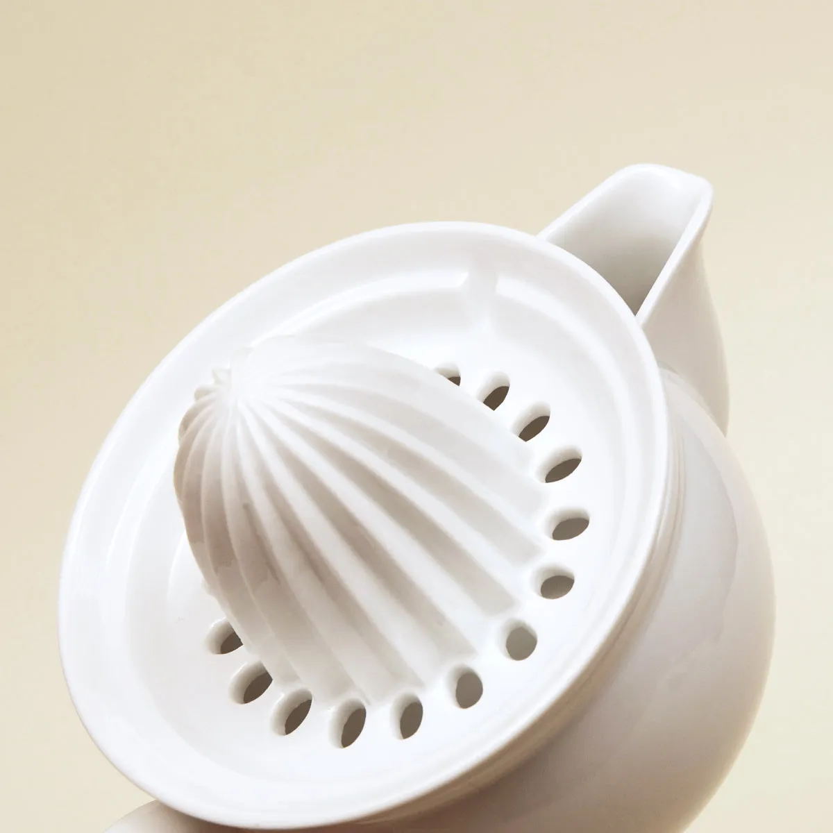 Porcelain Juicer