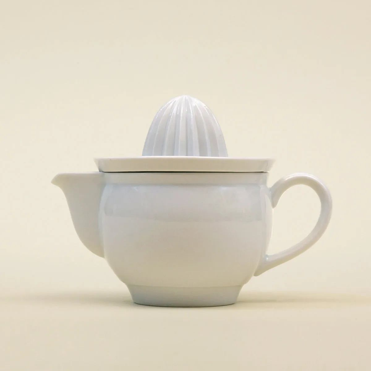 Porcelain Juicer