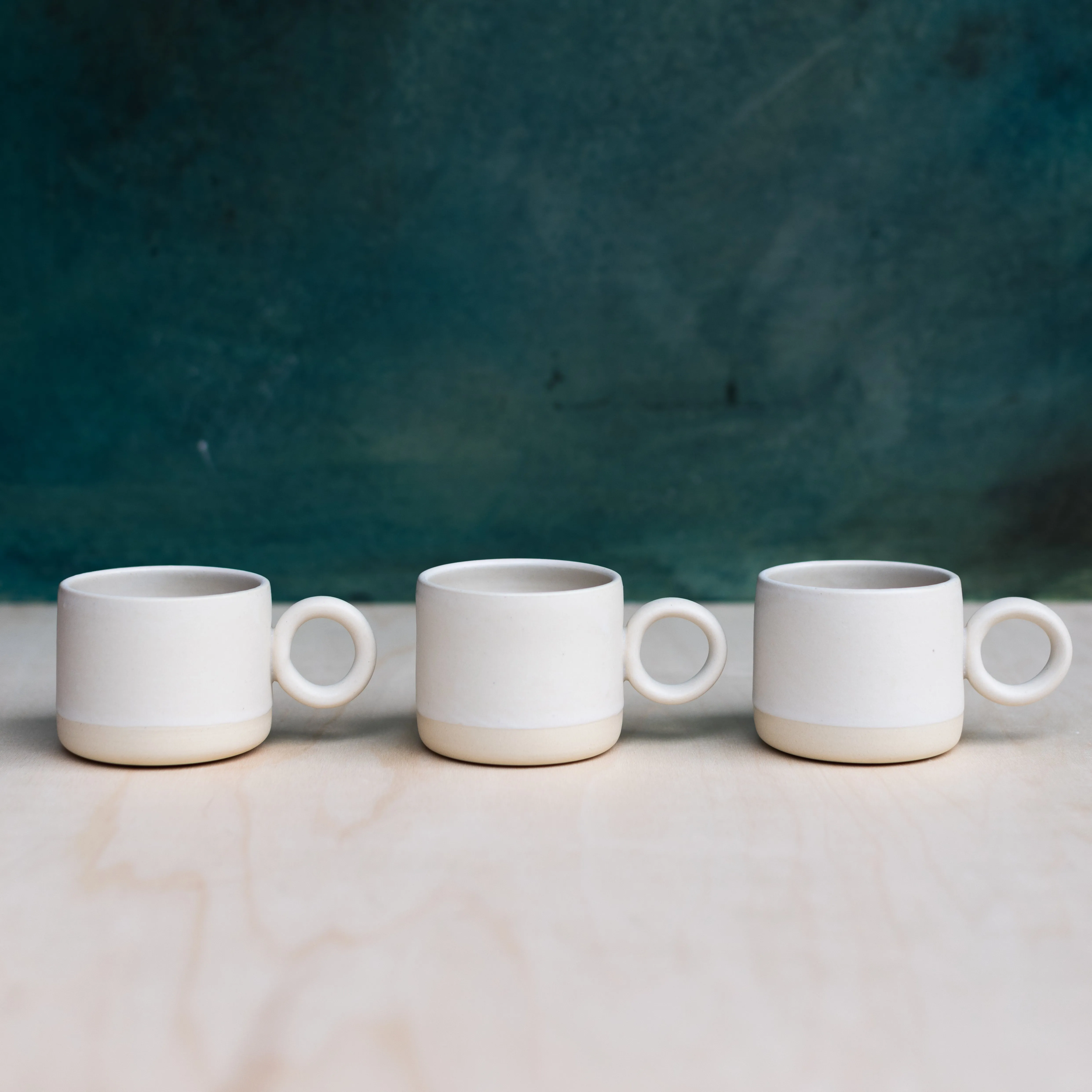 The Circle Mug in Cream