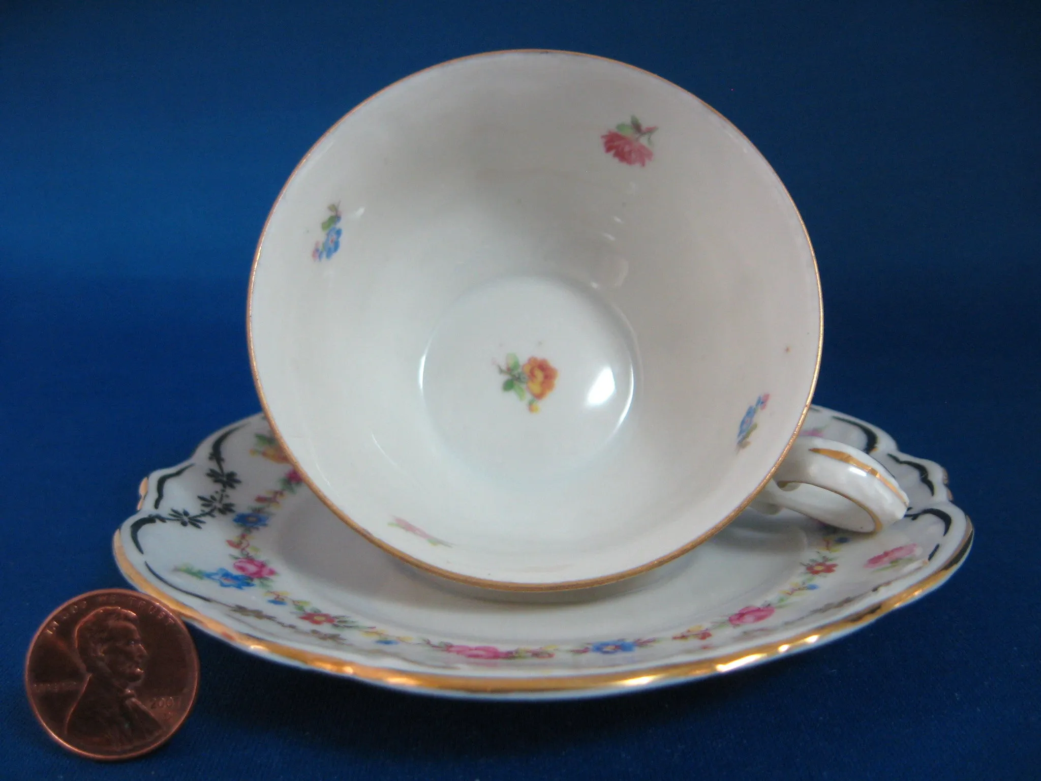 US Zone Cup And Saucer Bayreuther Dainty Floral Chintz Demi 1945-1949 Bayreuth Bavaria